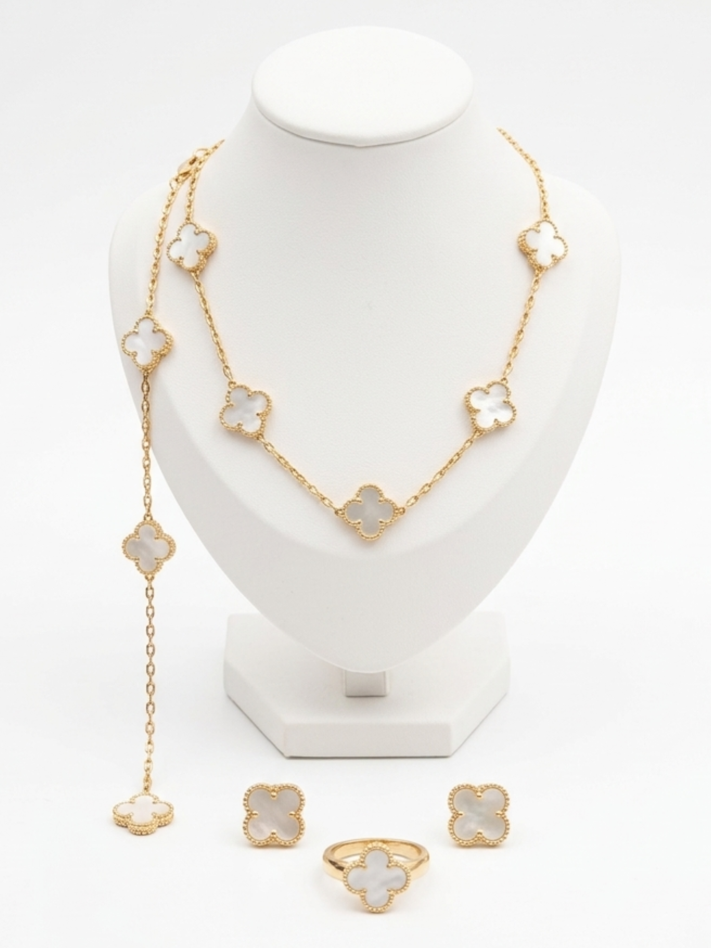 COMBO ALHAMBRA COLLAR - PULSERA - ARETES Y ANILLO WHITE - VᗅN-CLᎬᎬF